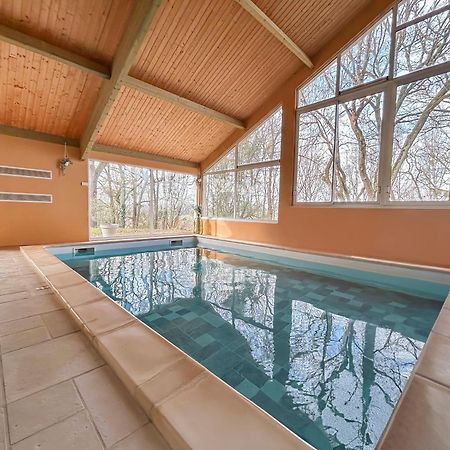 Gite L'Oree Des Buis, Piscine Privatisable Vouillé Екстериор снимка